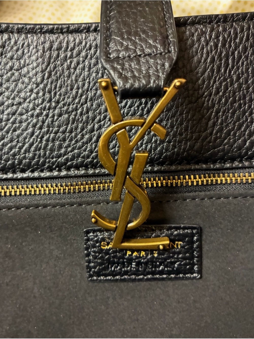 Yves Saint Laurent style Black Pebbled Leather Tote with Gold YSL Logo - Picture 4 of 9